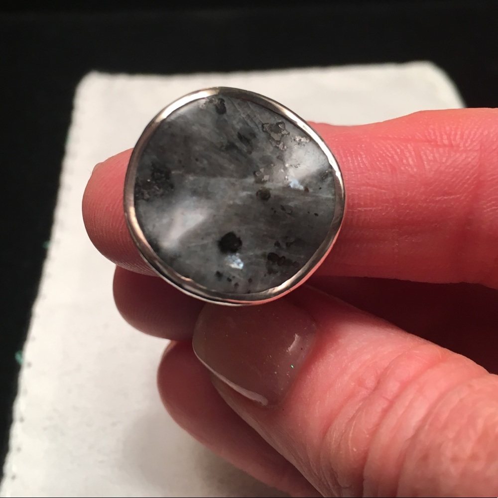 Silpada sterling silver stone ring.